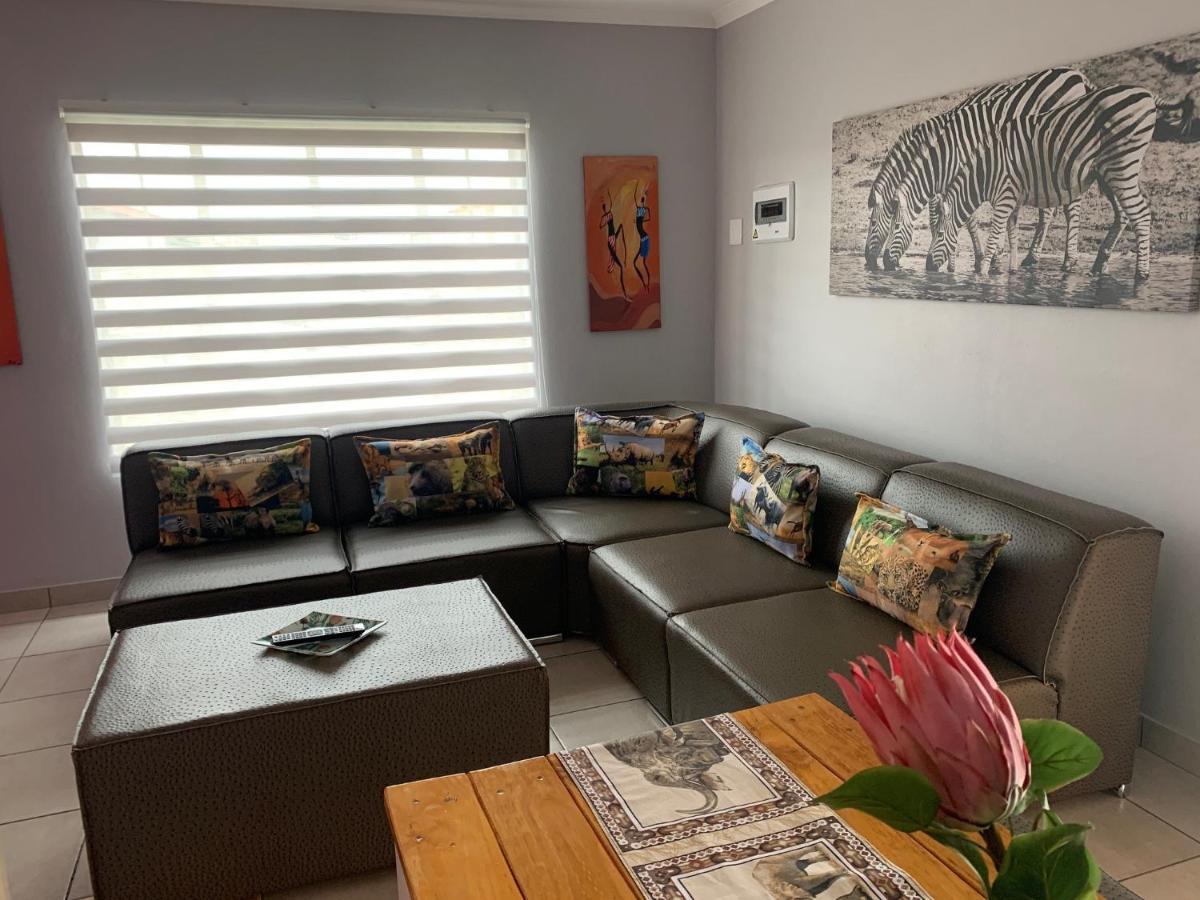 Rhino House With 3 Bedrooms Next To Pilanesberg And Sun City Mogwase Kültér fotó
